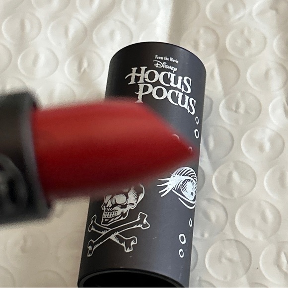 Colourpop x Hocus Pocus I Put a Spell on You Lipstick Set Duo Kit Winnie Winfred - Picture 3 of 14